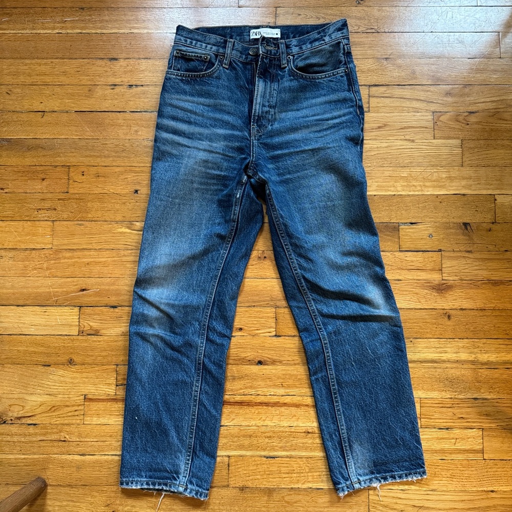 Like New Zara Blue Jeans (US 2/EUR 34) ✨✨